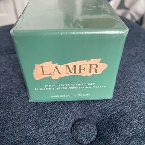 La Mer Moisturizing Soft Cream 1oz A22